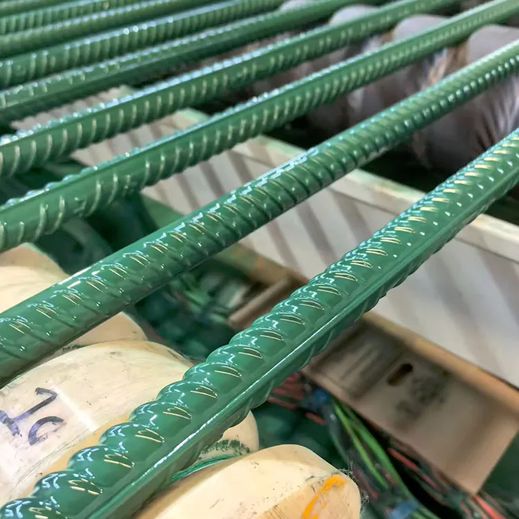 قضبان فولاذية ملولبة ومدلفنة بشكل جيد